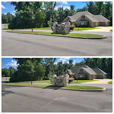 Professional-Neighborhood-Entrance-Soft-Washing-Curb-Pressure-Washing-In-Northport-AL 1